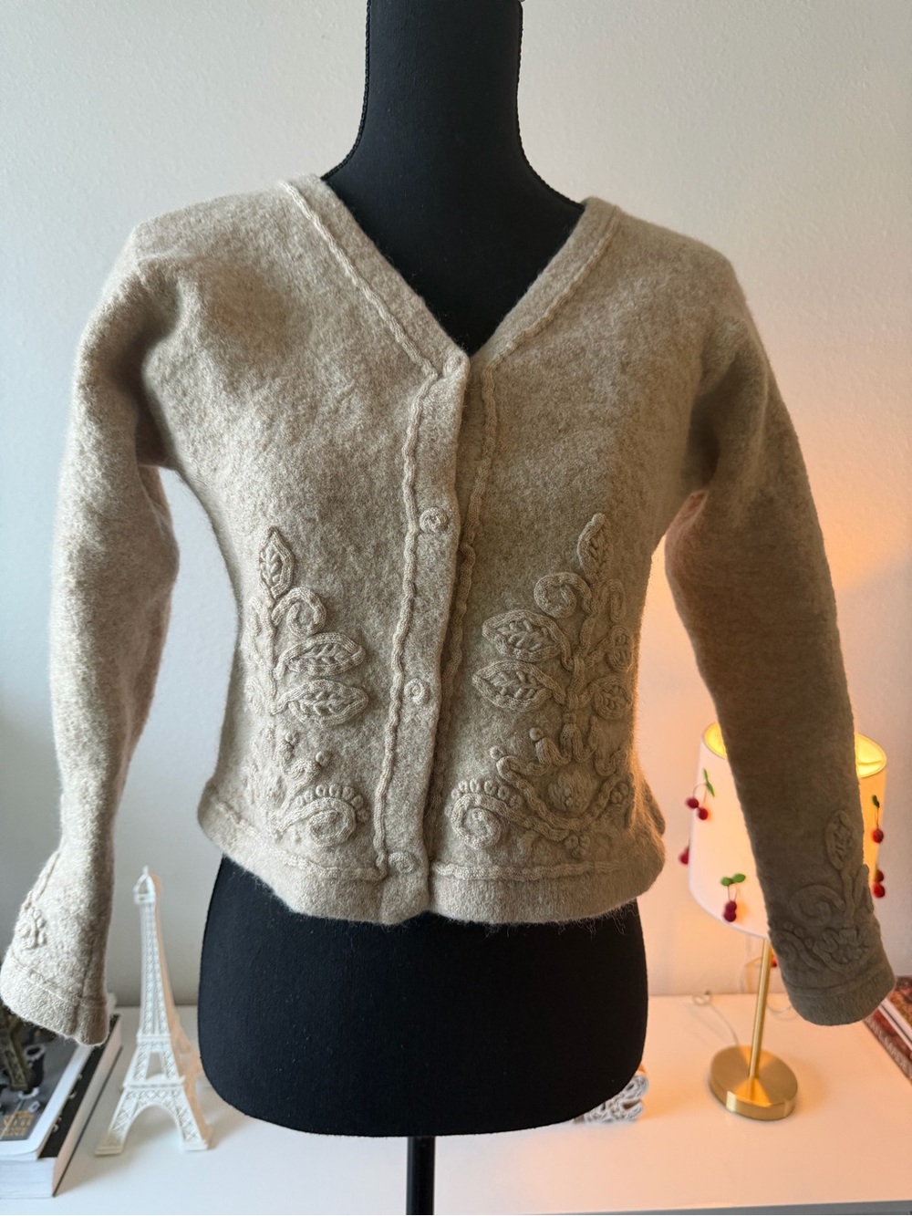 Vintage Coldwater Creek 100% Wool Cardigan – Floral Embroidery